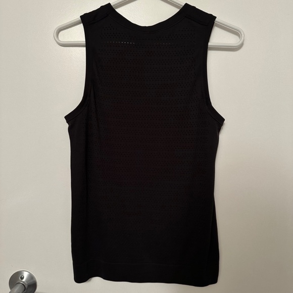 Lululemon Breeze By Muscle Tank II in Black - Picture 6 of 9